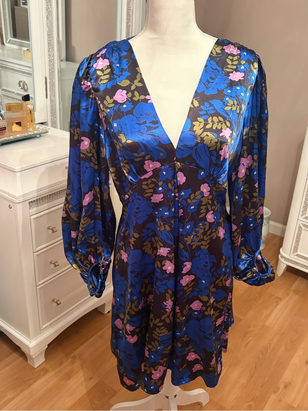 Vero Moda Long Sleeve Blue Floral Satin Dress Size M - Picture 2 of 11